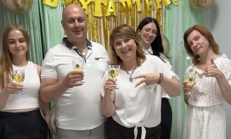 🥂 З Днем бухгалтера! За всіх нас! ❤️ Команда «ПрофБухСервіс»💚💚💚 🥂 З Днем бухгалтера! За всіх нас! ❤️ Команда «ПрофБухСервіс»💚💚💚